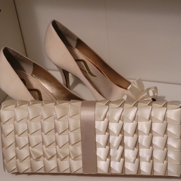 Jessica McClintock Ivory Satin Clutch - Picture 1 of 5